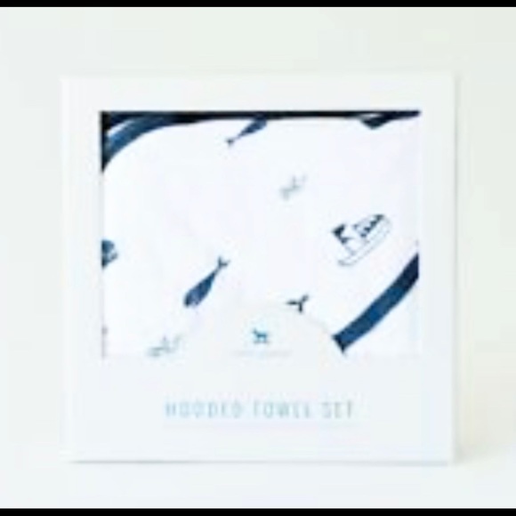 Little Unicorn Hooded Towel Whales - Picture 1 of 1